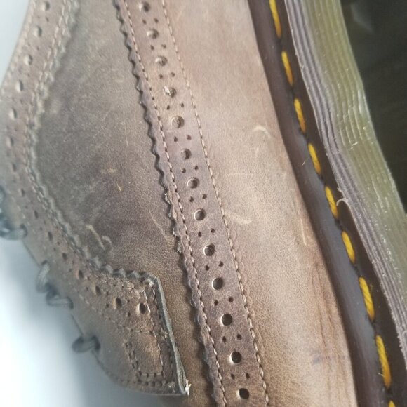 VTG 90s Mens DR MARTENS 3989 Brown Wingtip Shoes Y2K, Preppy, Academia Sz 7